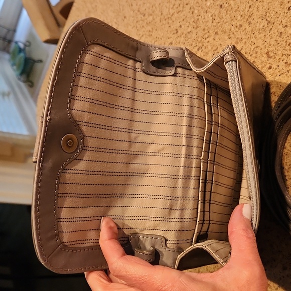 Frye Melissa Small Leather Crossbody Dove Gray - Picture 3 of 7